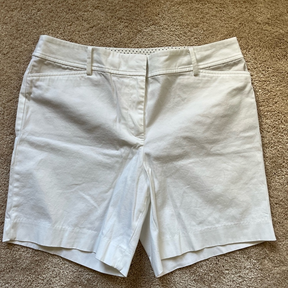 Talbots White Perfect Short 7” with Tailored Fit